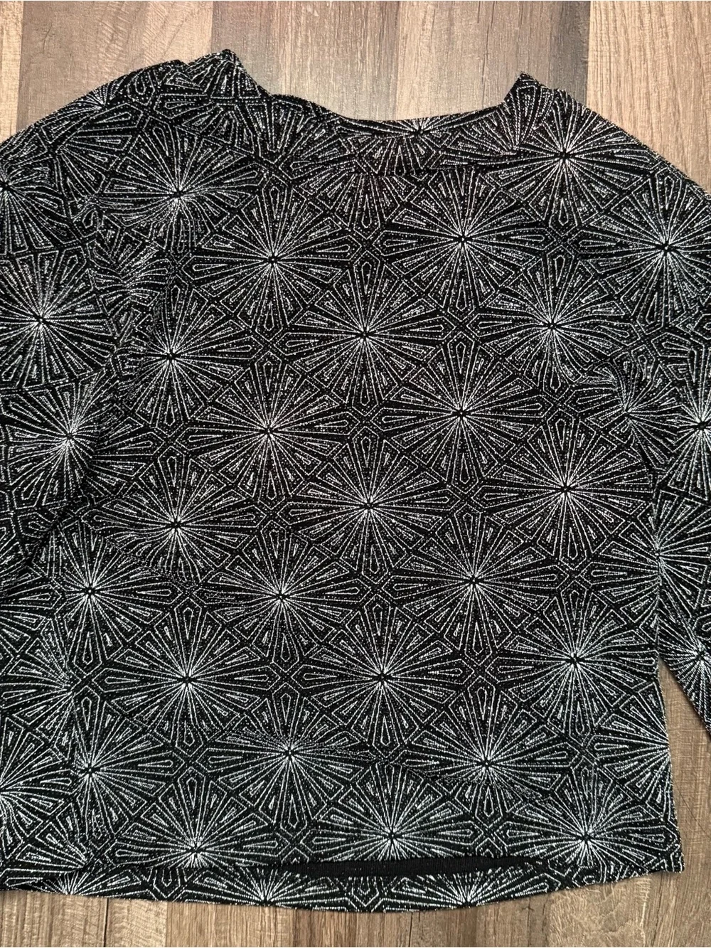 Black and Silver glitter Long-Sleeve Patterned Women's Top